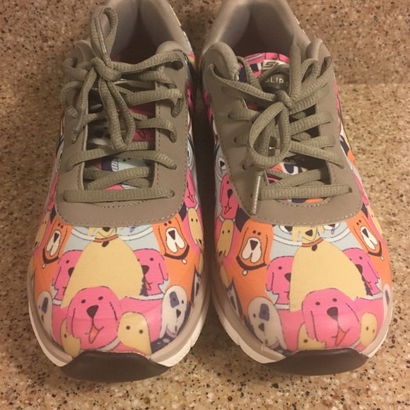 sketchers dog shoes